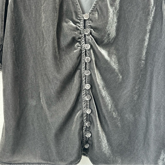 MADEWELL SHIMMERY SILVER-GRAY VELVET V-NECK BLOUSE  Size 8 NWT - Picture 5 of 11